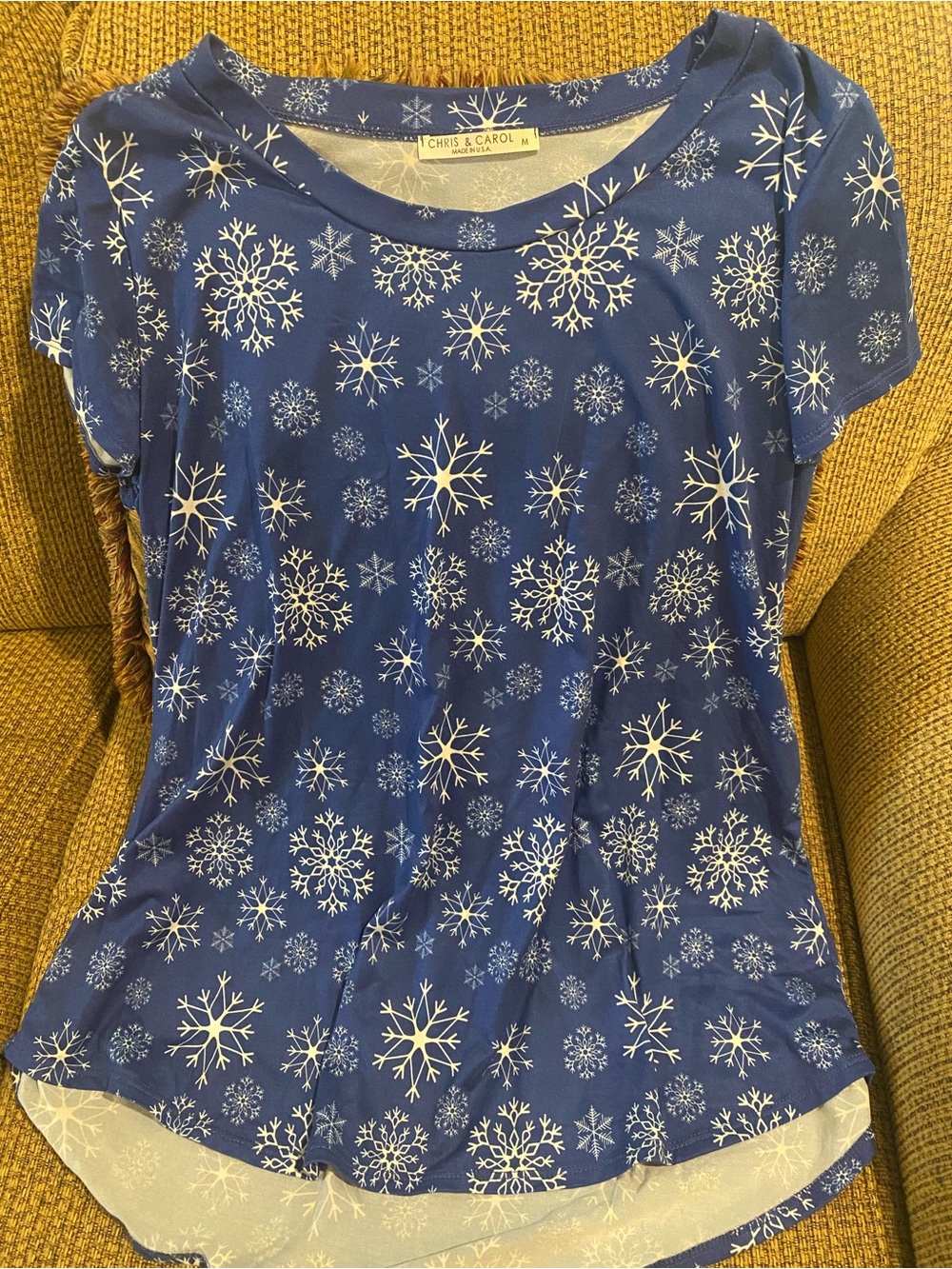 Chris & Carol Blue Snowflake Short Sleeve Tee Size M